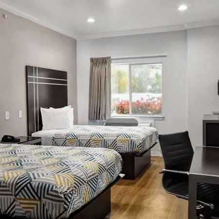 Motel 6 Humble, Tx - Houston International Airport Екстер'єр фото