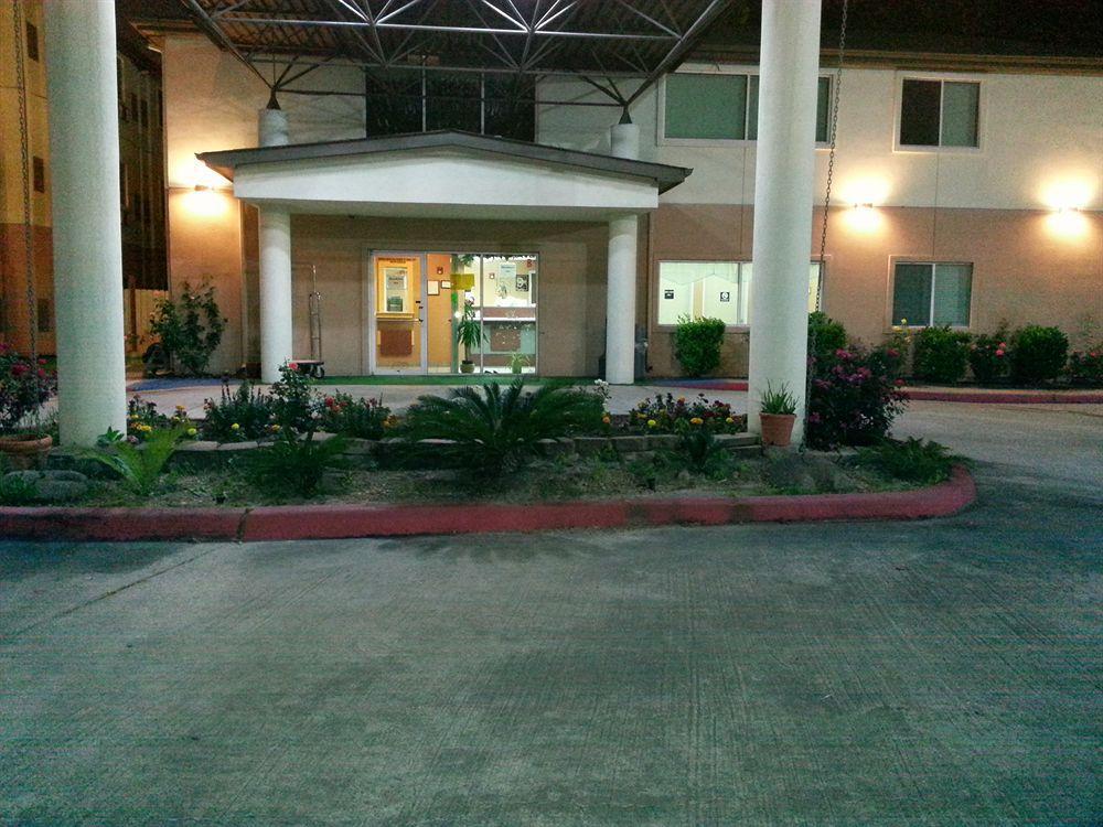 Motel 6 Humble, Tx - Houston International Airport Екстер'єр фото