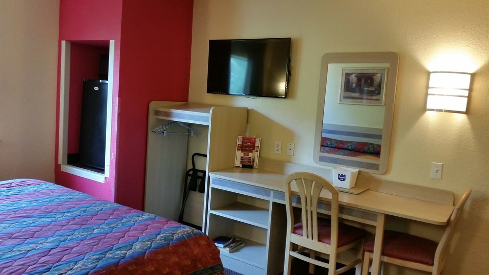 Motel 6 Humble, Tx - Houston International Airport Екстер'єр фото